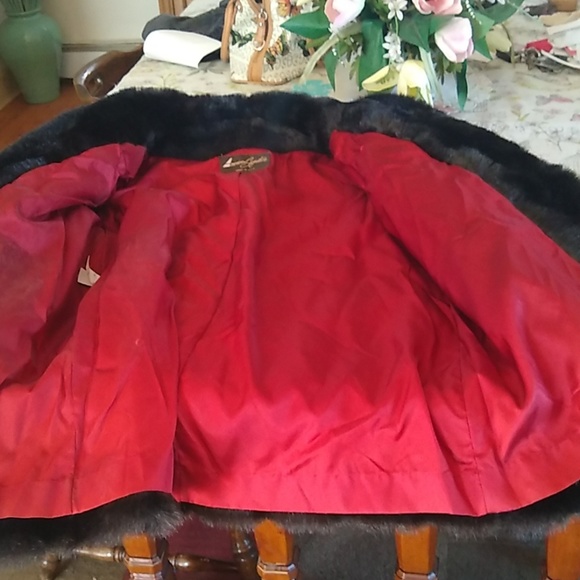 Fur coat - Picture 2 of 2